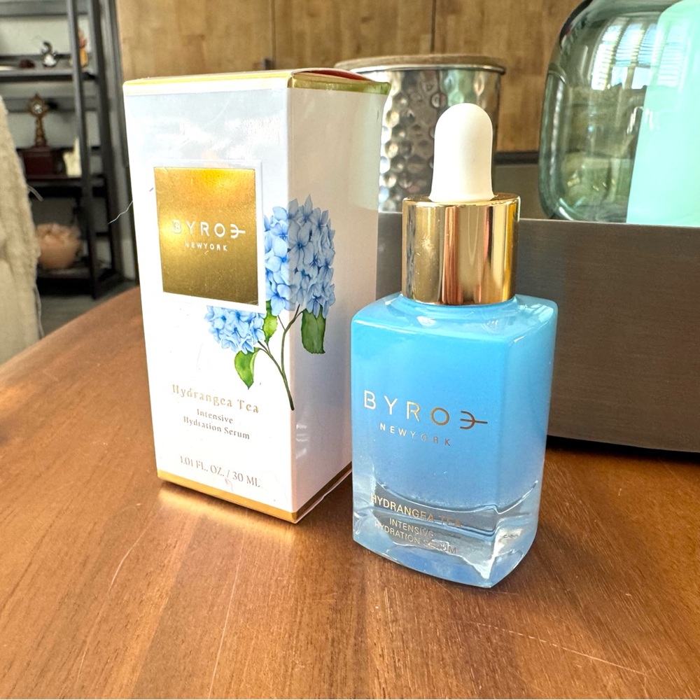 Byroe New York Hydrangea Tea Intensive Hydration Serum - Picture 2 of 6